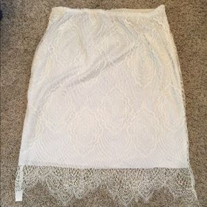 White lace skirt